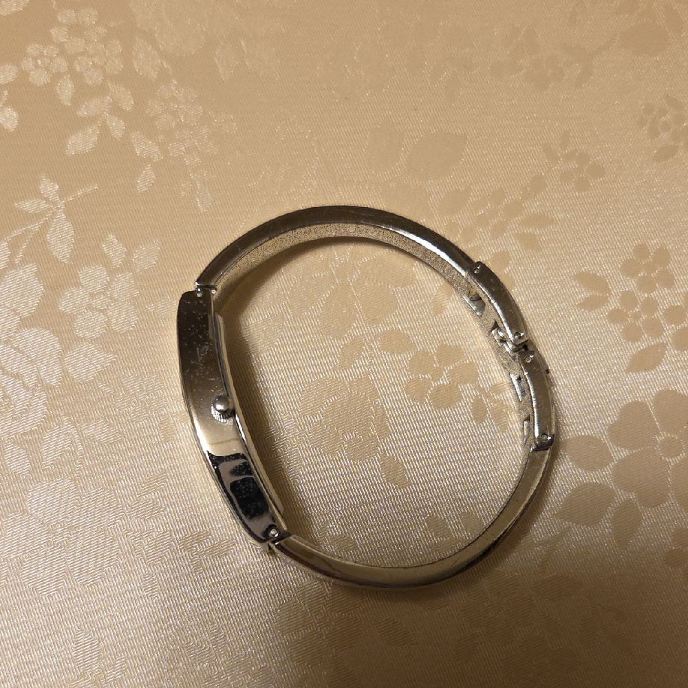 Elegant Silver Bracelet